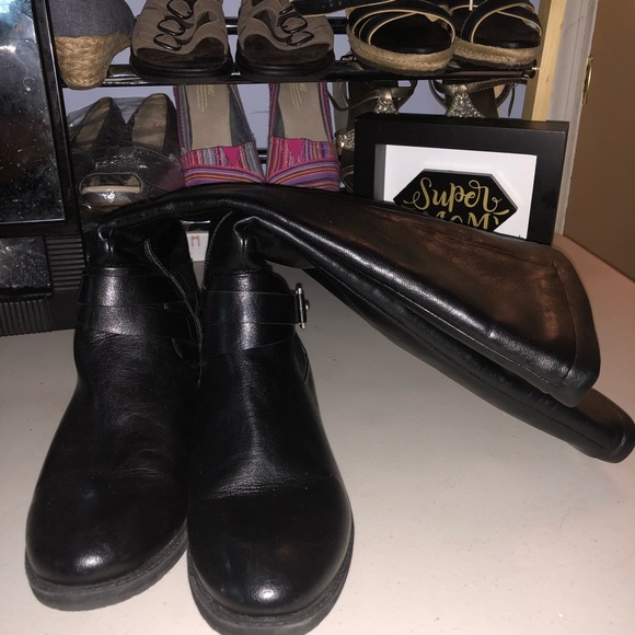 Amazing Black Boots By BareTraps Sz 7 NWOT - Picture 3 of 4